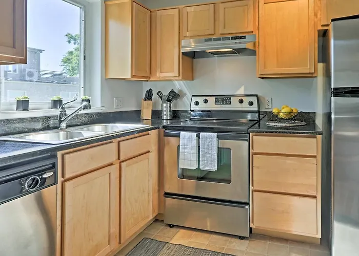 Lohi Apartment With Patio 1 Mi To Downtown Denver!